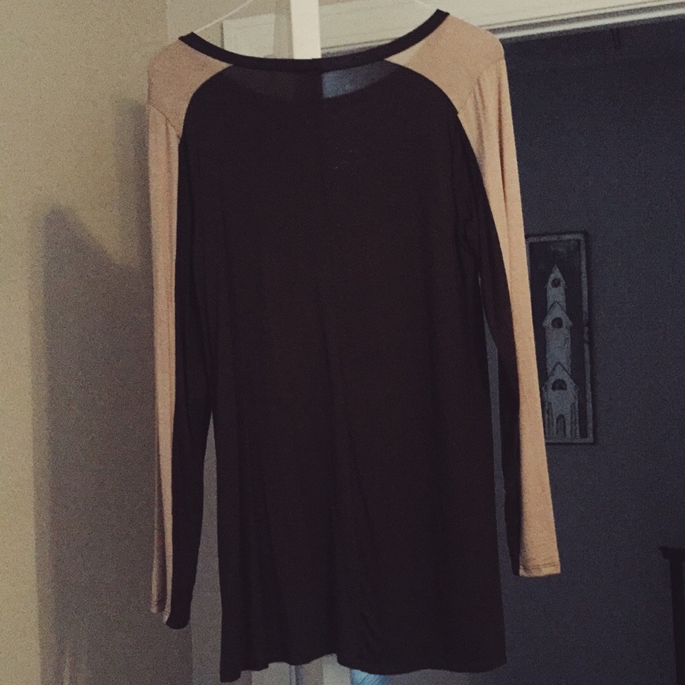 NWT Olive Green and Cream Long Sleeve Top